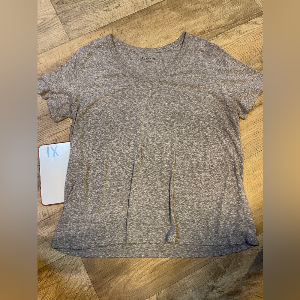 Ava & Viv Grey XXL V Neck Tee